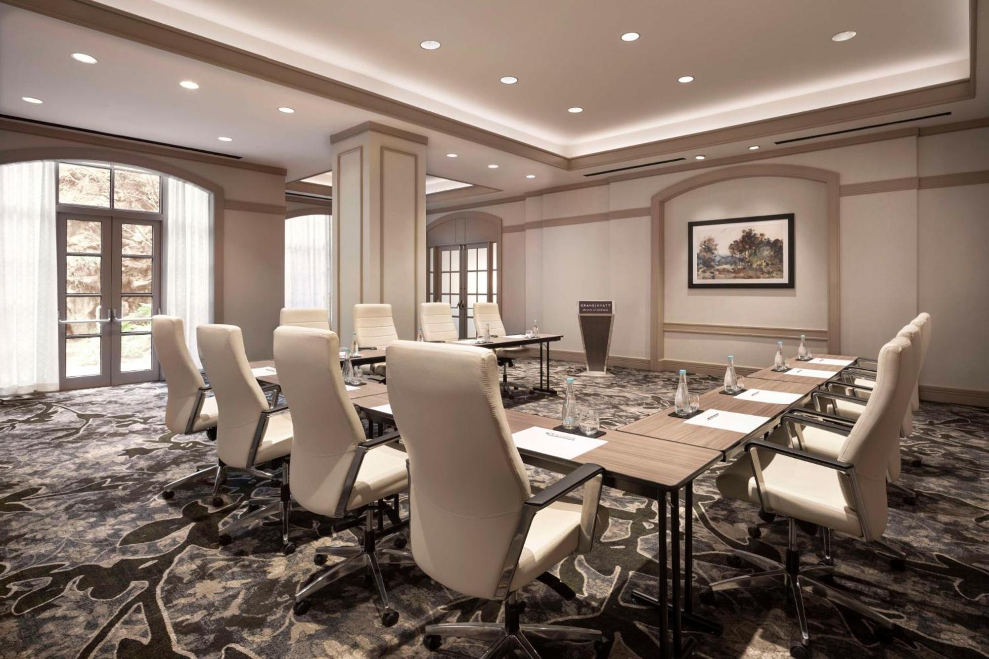 Grand Hyatt In Buckhead Hotel 4*